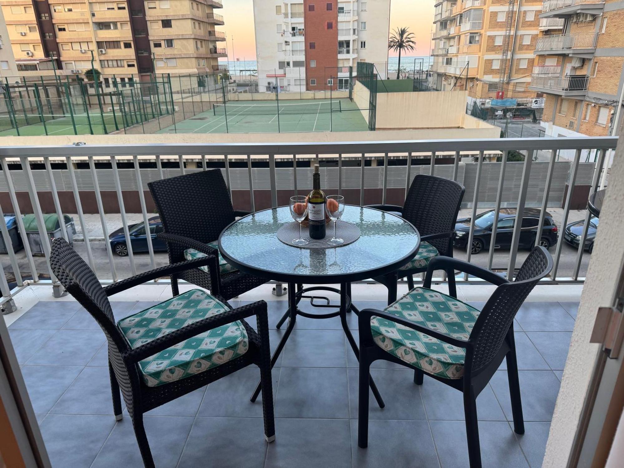 Lovely Family Apartment 2 Min. From The Beach Playa de Gandia Esterno foto