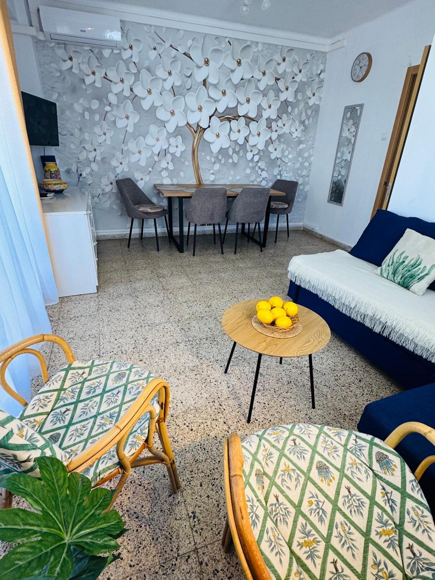 Lovely Family Apartment 2 Min. From The Beach Playa de Gandia Esterno foto